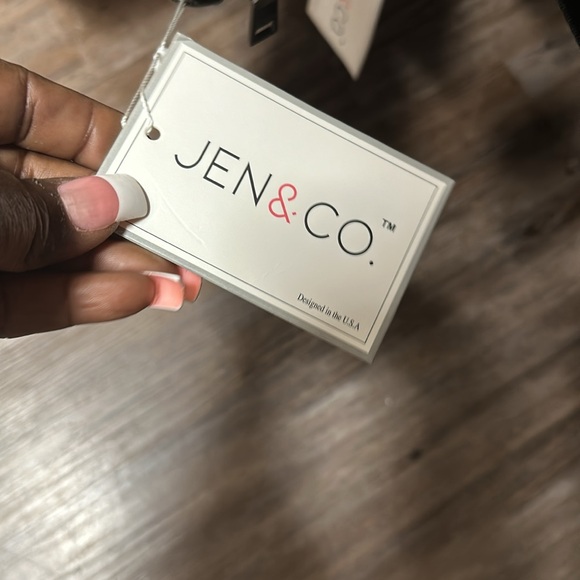 A Vegan animal print clutch with a shoulder strap - Picture 11 of 11